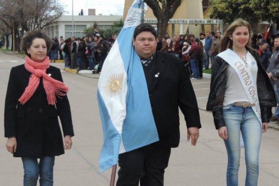 Desfile por el Bicentenario de Independencia - Foto FM Spacio