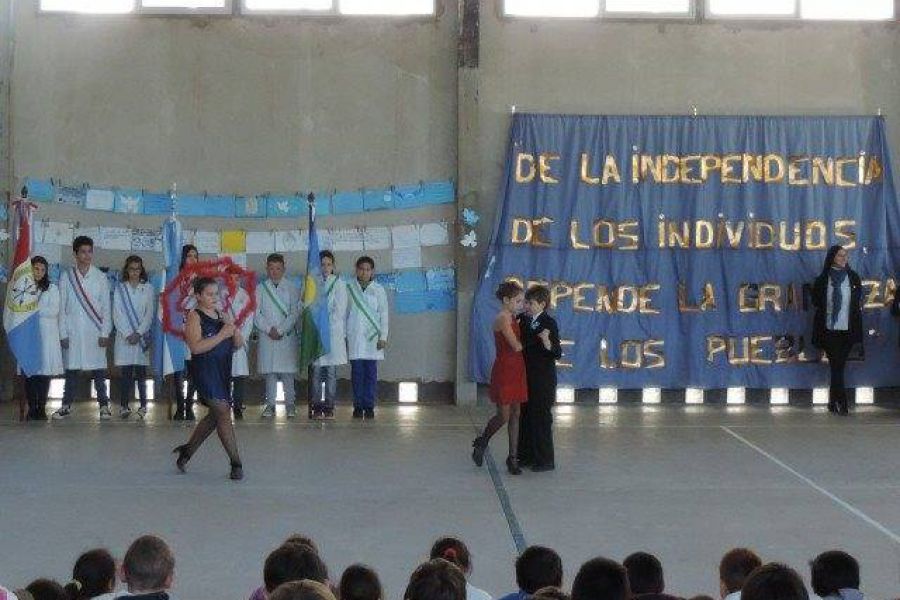 Actos Bicentenario de la Independecia - Foto FM Spacio