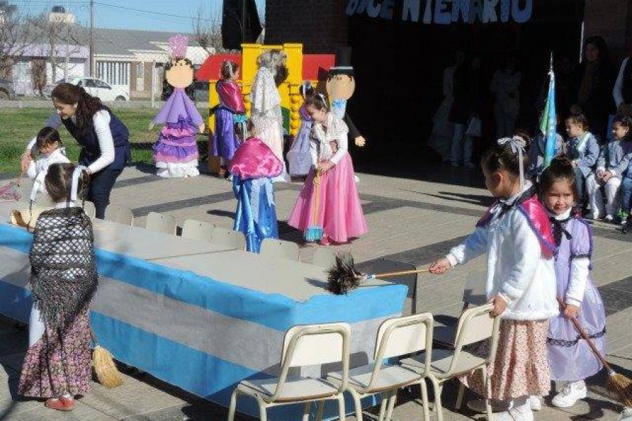 Actos Bicentenario de la Independecia - Foto FM Spacio