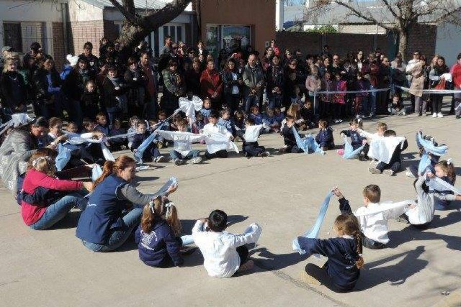 Actos Bicentenario de la Independecia - Foto FM Spacio