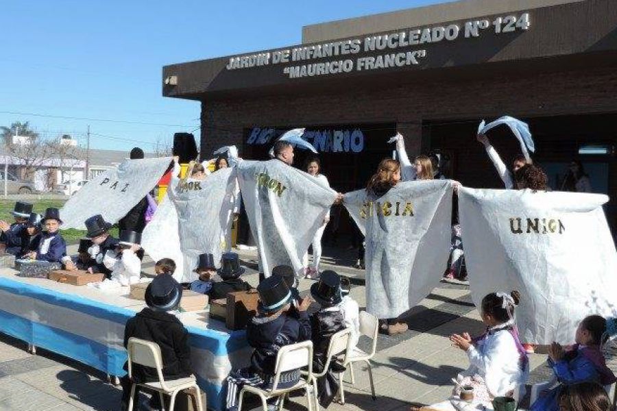 Actos Bicentenario de la Independecia - Foto FM Spacio