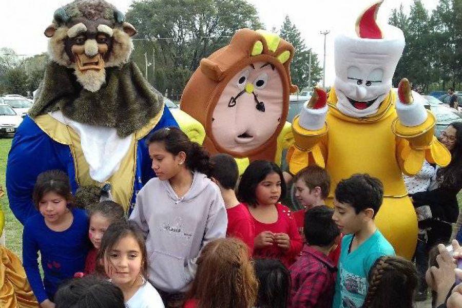 Festejo de los mas chicos - Foto Comuna de Franck