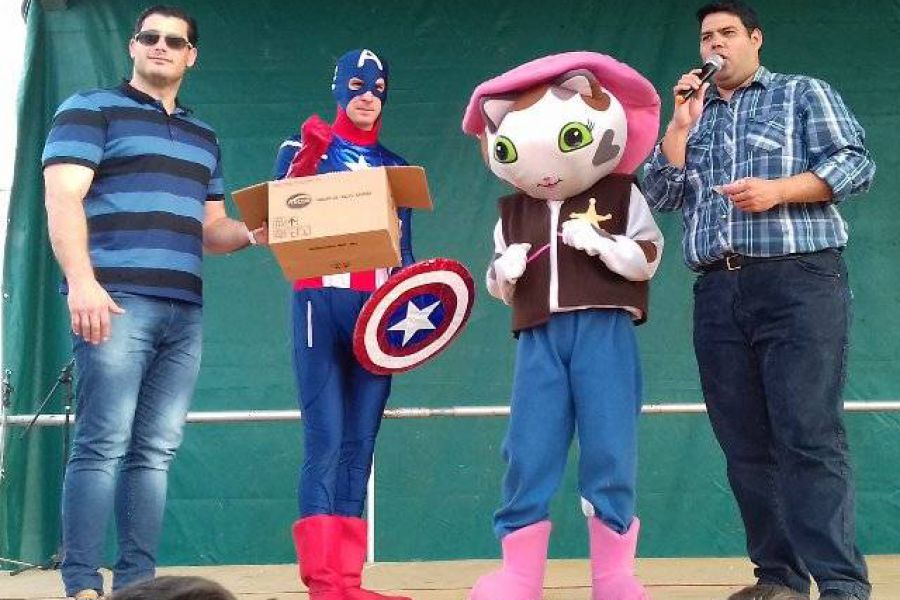 Festejo de los mas chicos - Foto Comuna de Franck