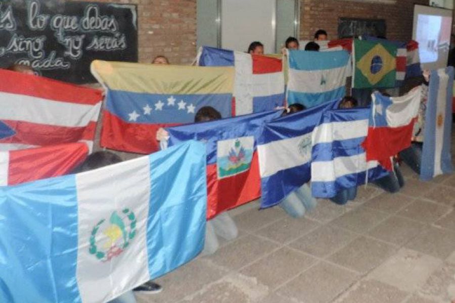 Acto en la EETP 298 - Foto FM Spacio