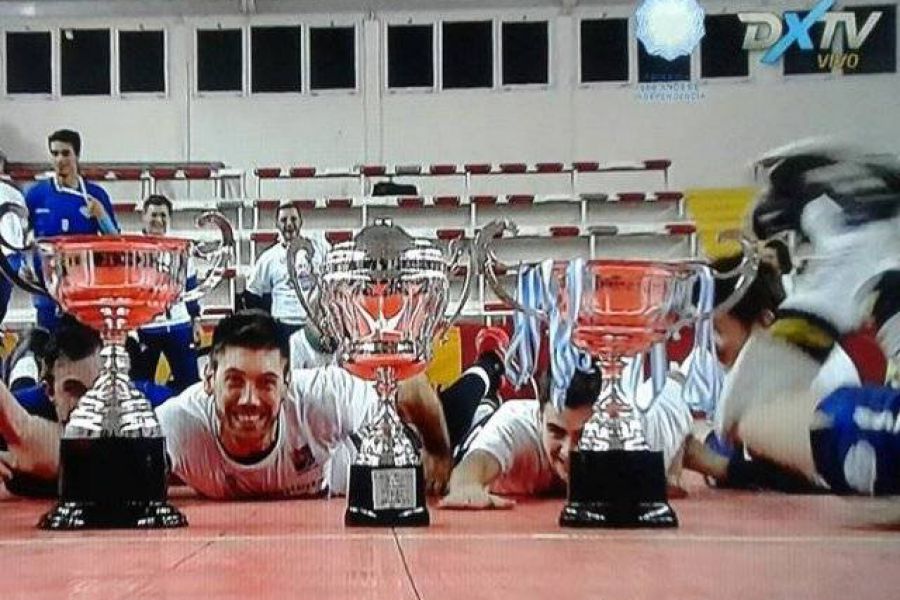 Facundo tricampeon Metropolitano - Lomas Voley