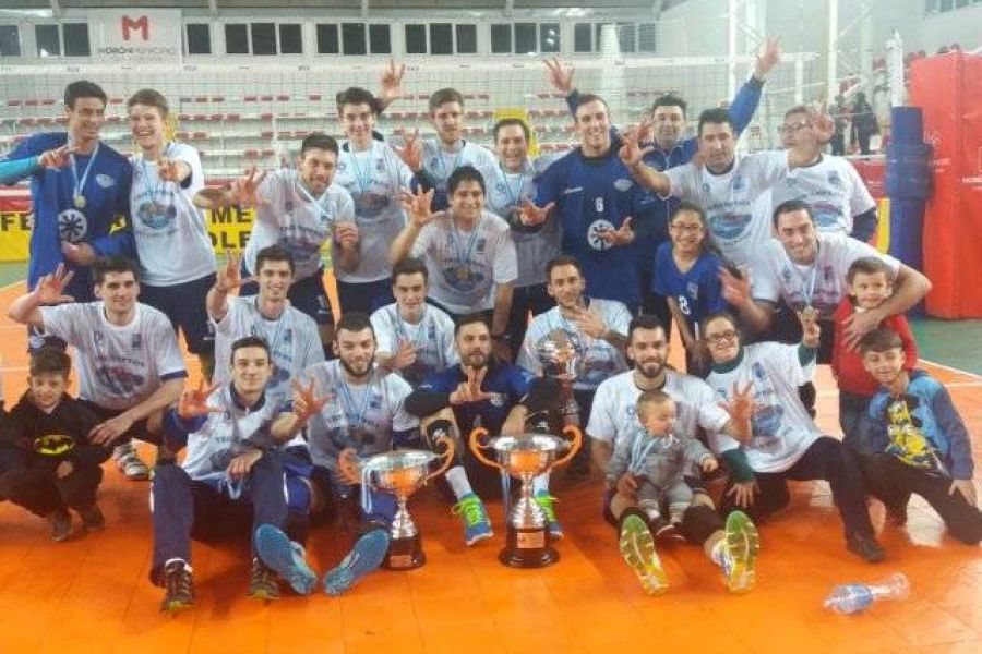 Facundo tricampeon Metropolitano - Lomas Voley