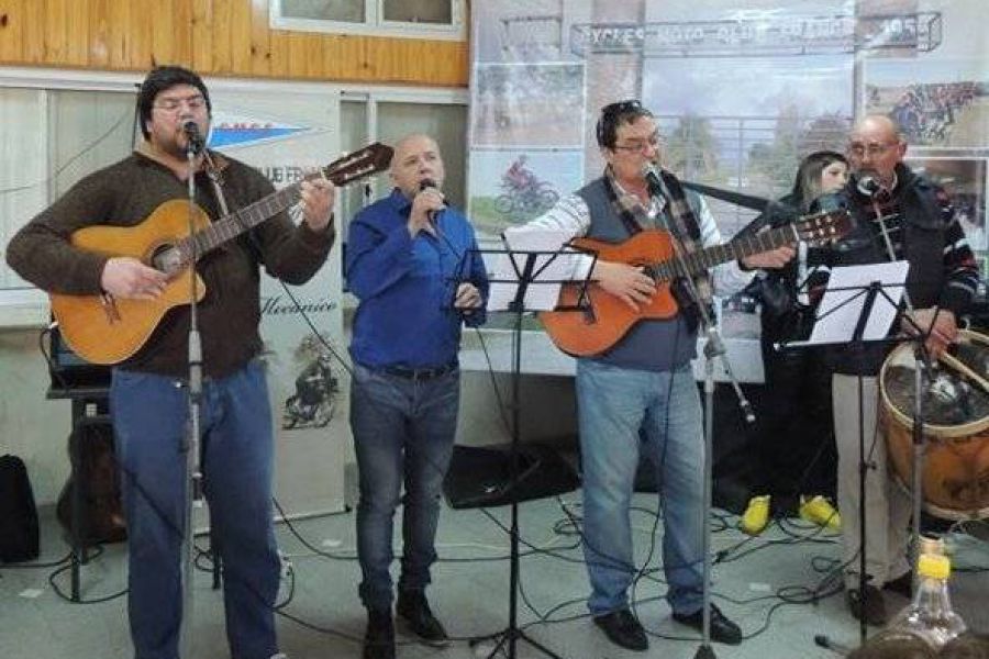 Los Cantores de la Ribera - Foto FM Spacio