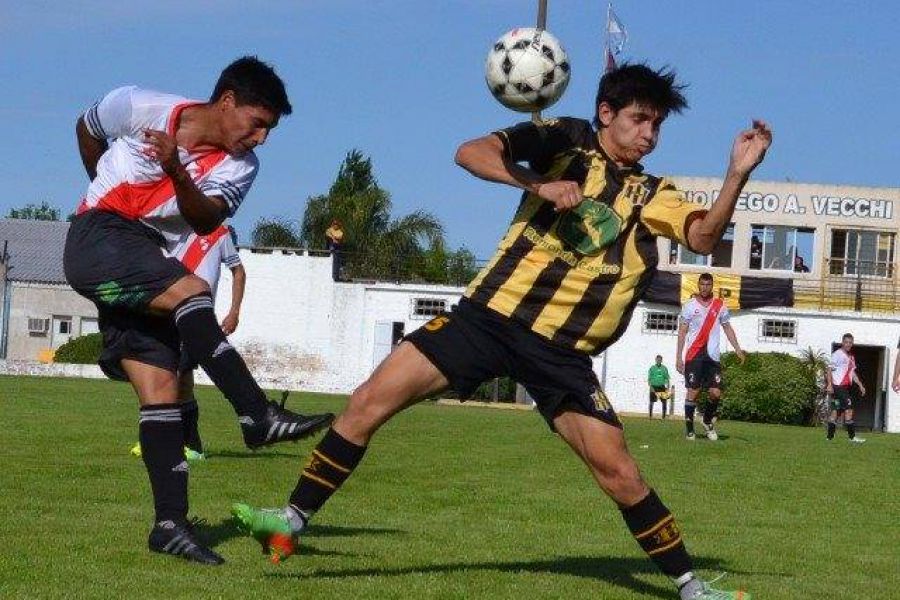 LEF Primera CAF vs CAP - Foto FM Spacio