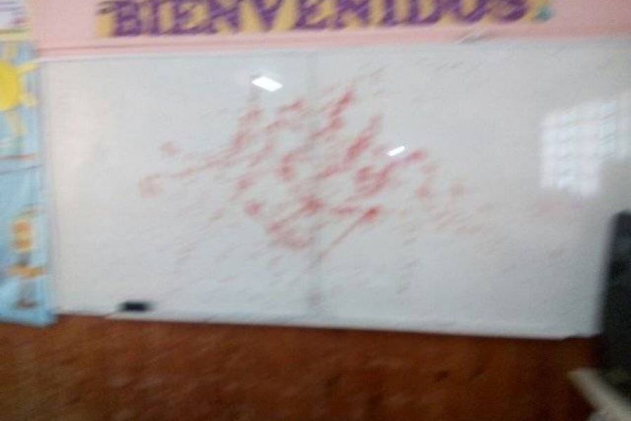 Vandalismo en la 321 - Foto FM Spacio