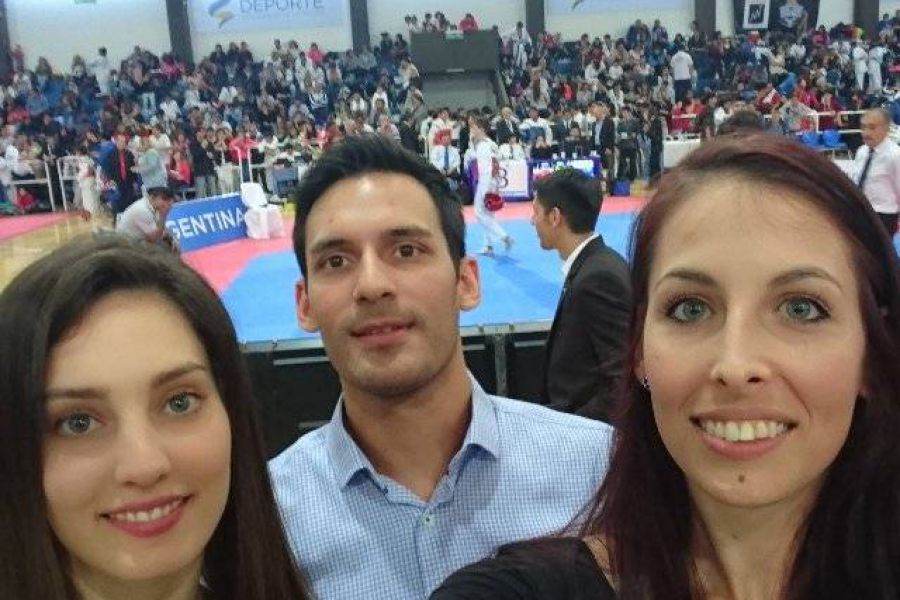 Luli y Alexis con Seba en el CENARD