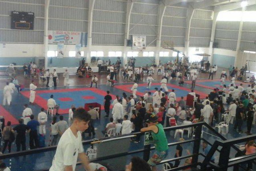 Polideportivo de Alta Gracia - Foto FM Spacio