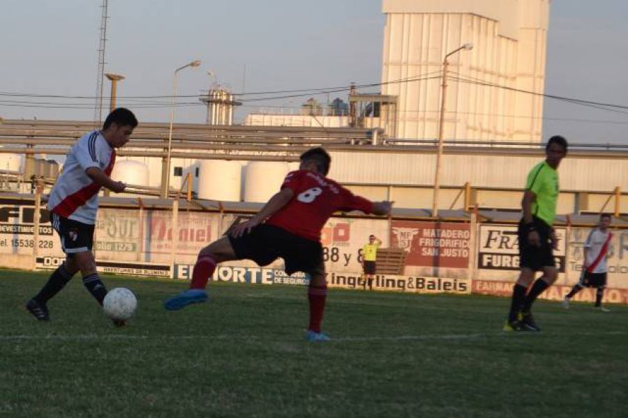 LEF Inferiores CAF vs CABM - Foto FM Spacio