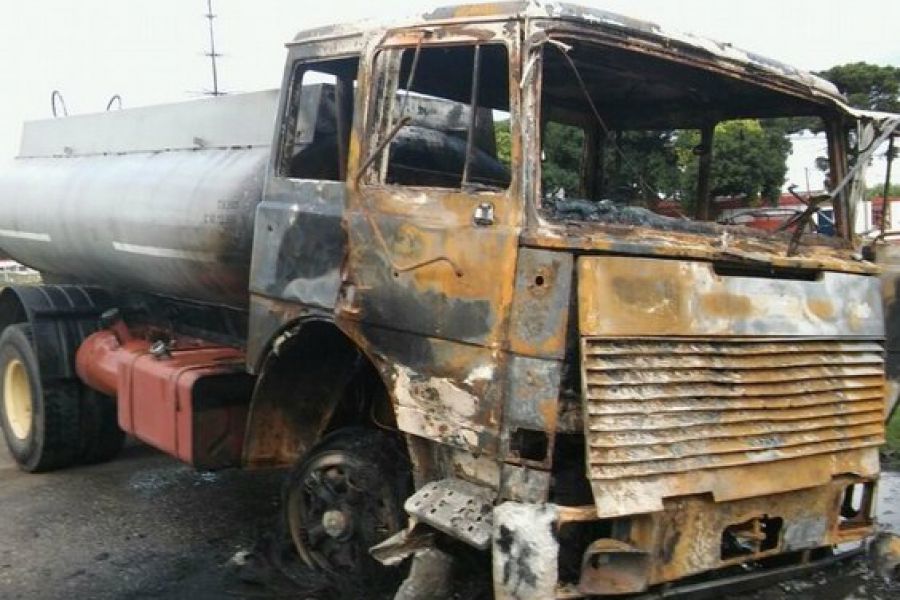 Camion involucrado en incidente