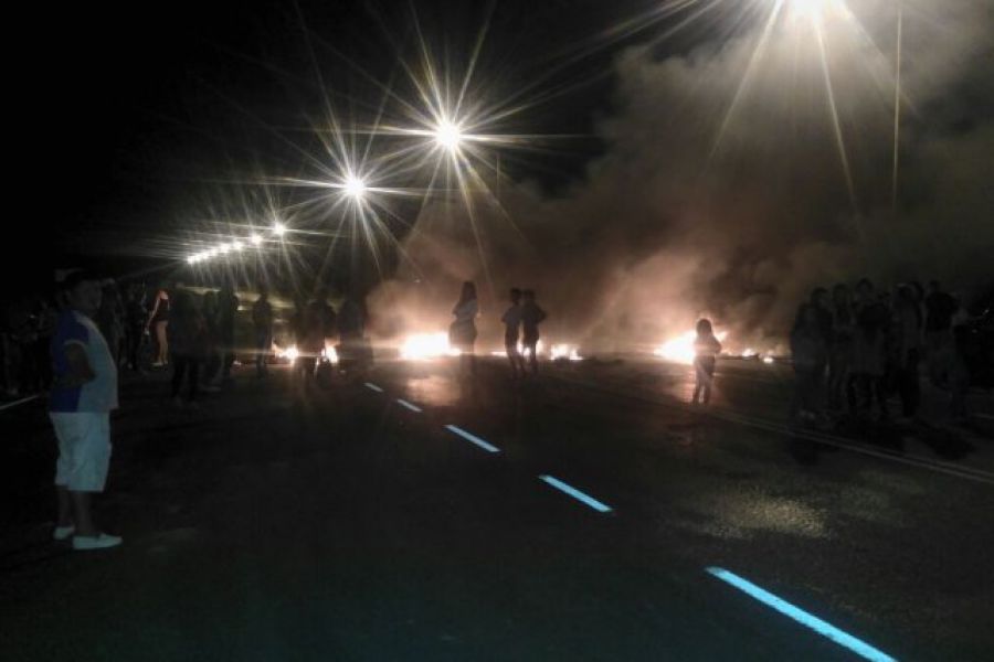 Protesta en Ruta Provincial 1 - Foto FM Latidos