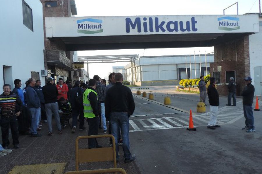 Cese de actividades en Milkaut - Foto FM Spacio
