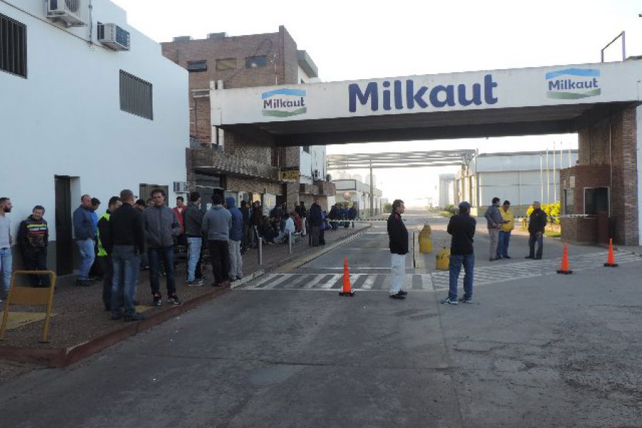 Cese de actividades en Milkaut - Foto FM Spacio