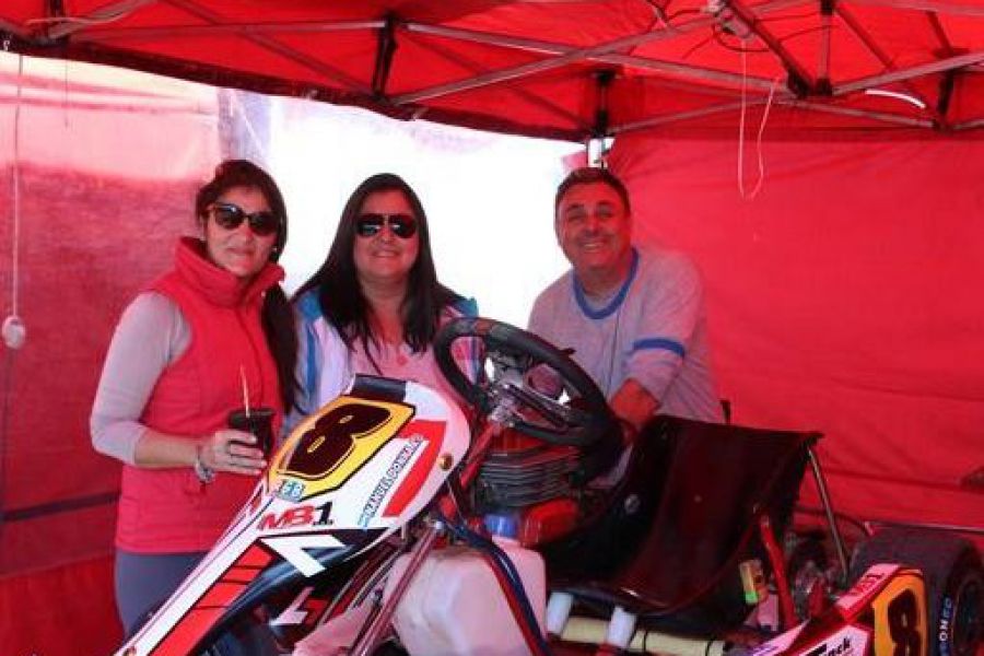 Donna Team Racing en Ramona - Foto RM