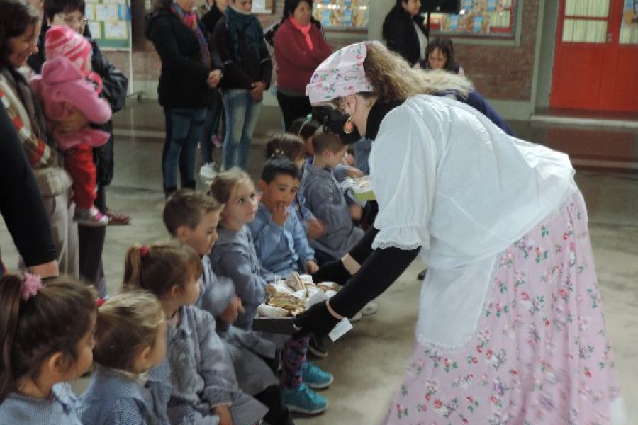 Acto Patrio del Jardin 124 - Foto FM Spacio