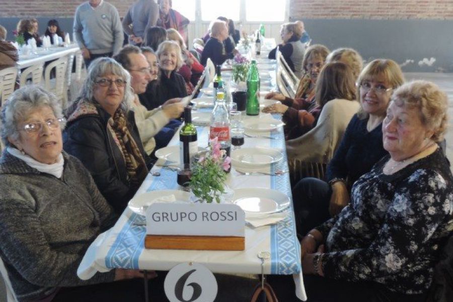 Almuerzo aniversario del Club de Abuelos - Foto FM Spacio