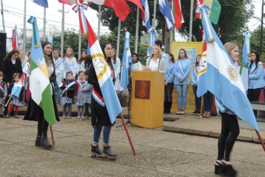 Acto por la Independencia - Foto FM Spacio