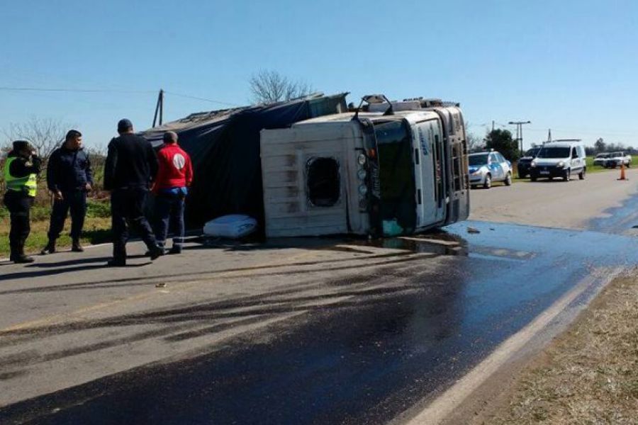 Vuelco de camion - Foto BVF