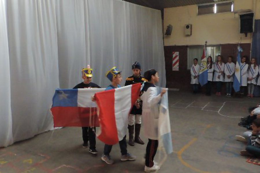 Actos  Gral. San Martin - FM Spacio