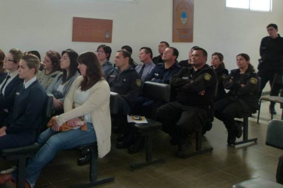 Charla Servicio de Emergencia 911 - Foto URXI