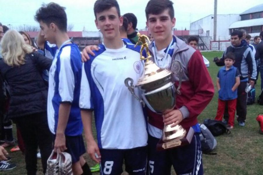 Tomas Roullier con Sub 15 LEF