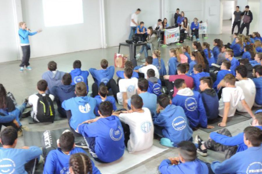 Presentaron  Depor-Salud - Foto FM Spacio