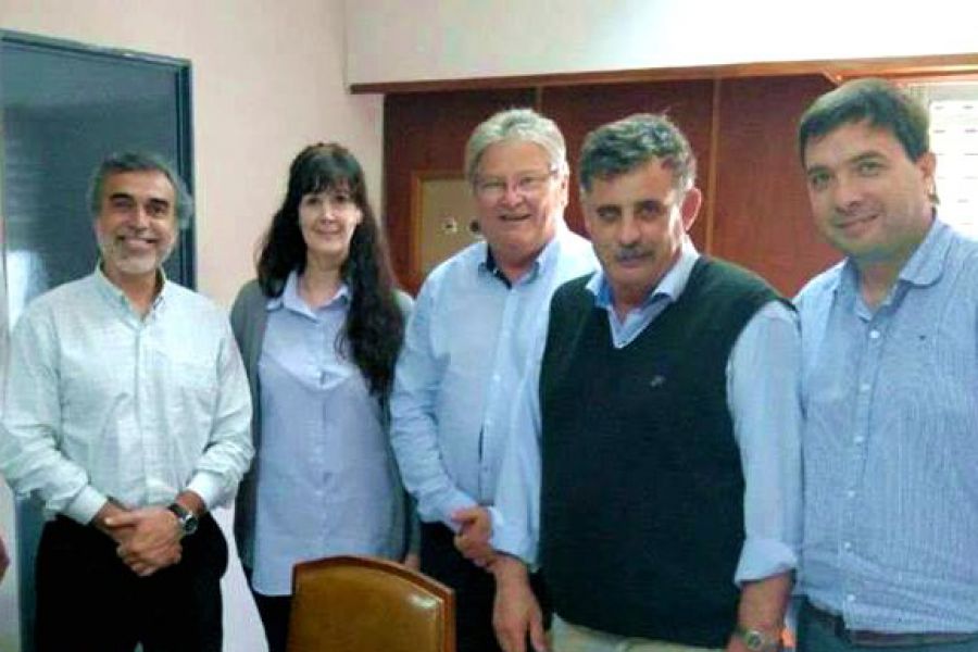 Ministro de Salud en Franck - Foto Comuna de Franck