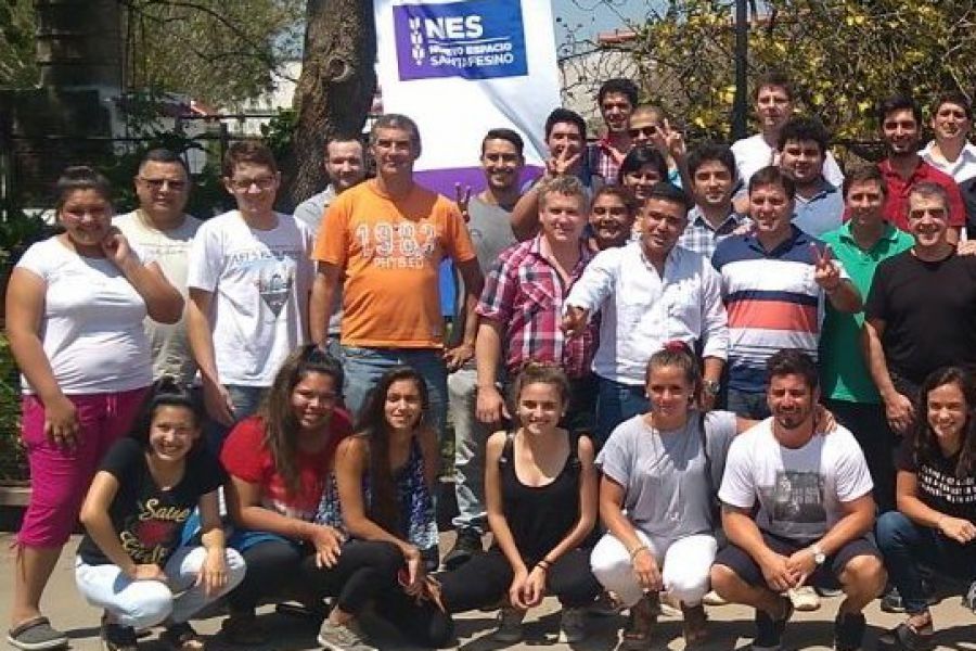 Pirola con Jovenes del NES en Barrancas