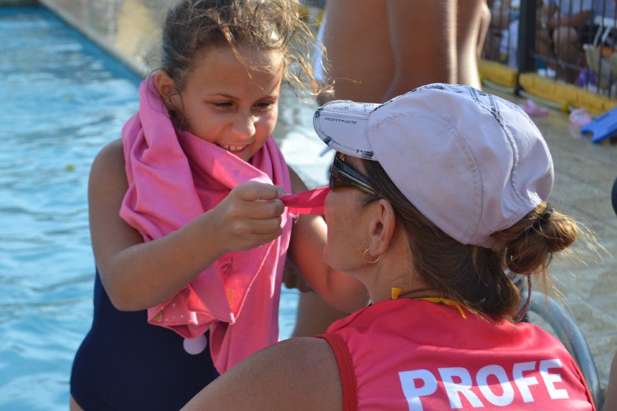 Natacion del CAF en Pilar - Foto FM Spacio