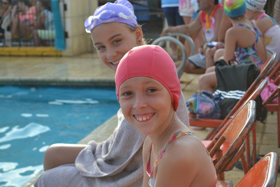 Natacion del CAF en Pilar - Foto FM Spacio