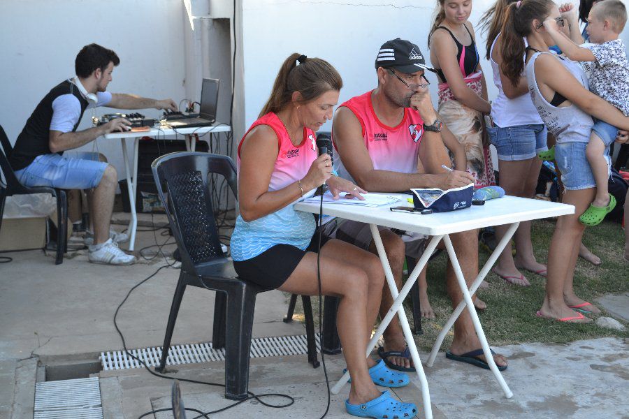 Natacion en el CAF - Foto FM Spacio