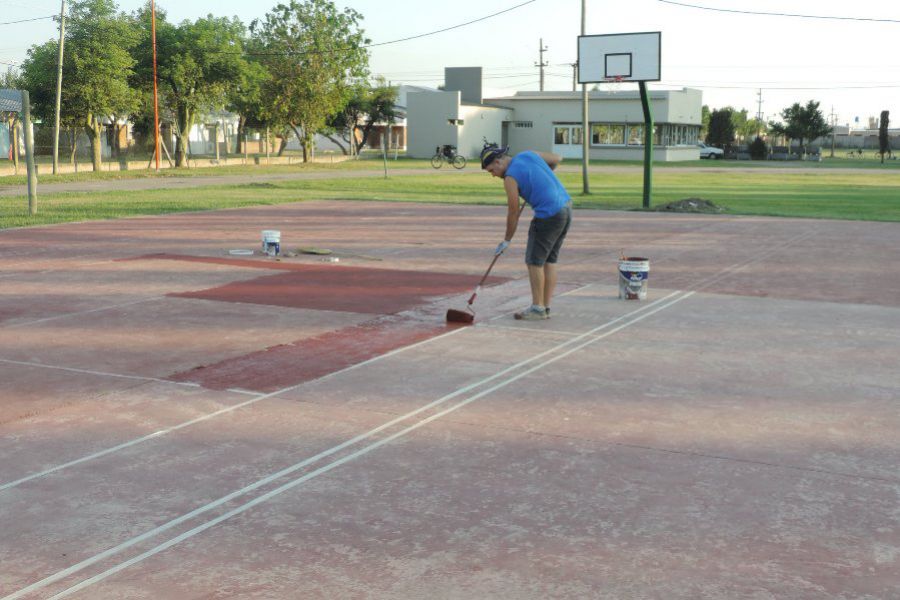 Refacciones en el Polideportivo