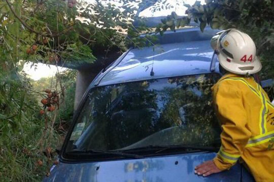 Ford Fiesta - Foto Bomberos Franck