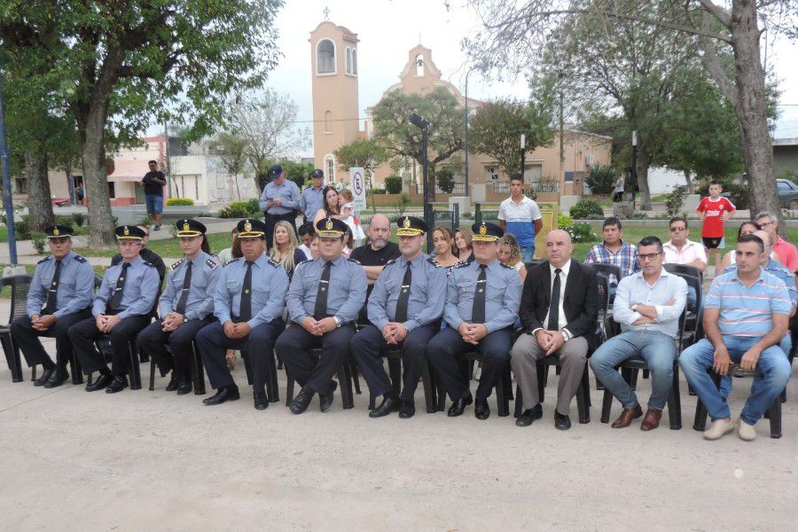 Entrega de Camioneta Policial