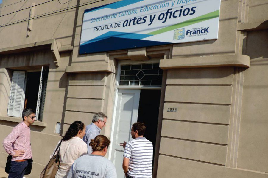 Fernandez en la Escuela de Arte y Oficios