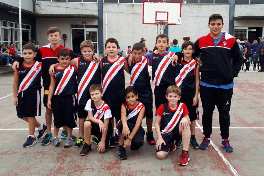 Encuentro de Basquet en el CAF