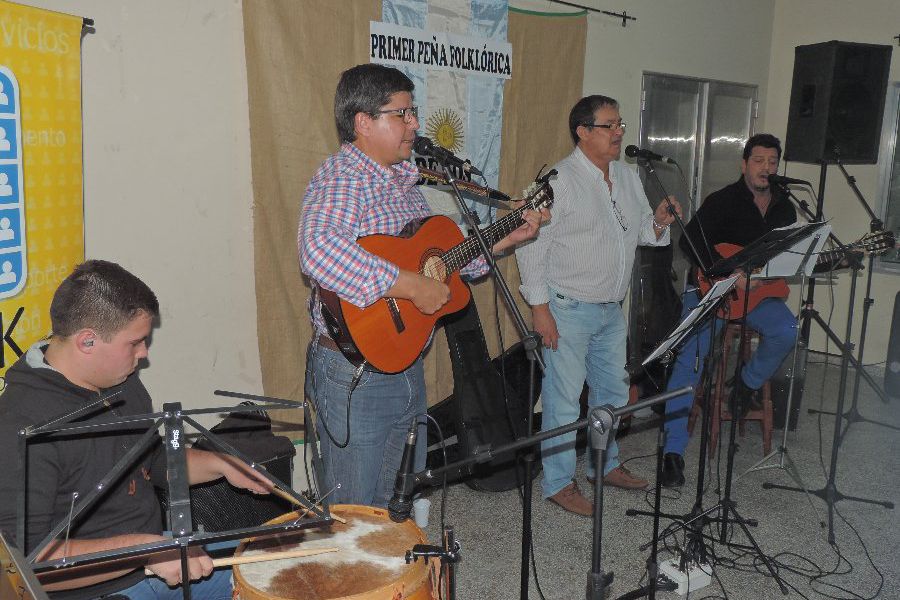 Peña de Los Cantores de la Ribera