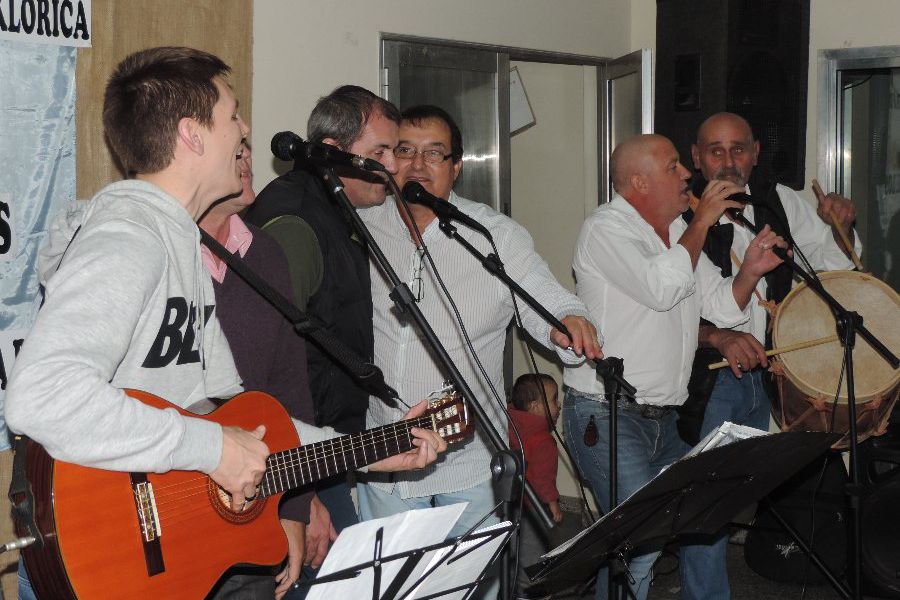 Peña de Los Cantores de la Ribera