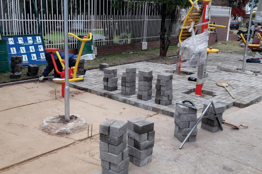 Adoquinado ciclovía norte