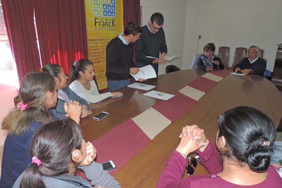 Entrega de subsidios en la Comuna de Franck