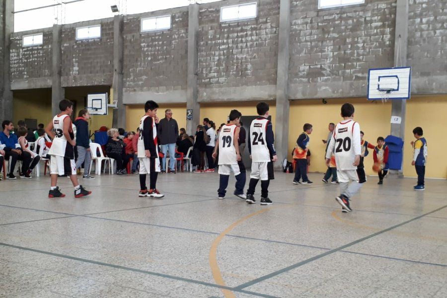 Encuentro de Basquet CAF en Nelson