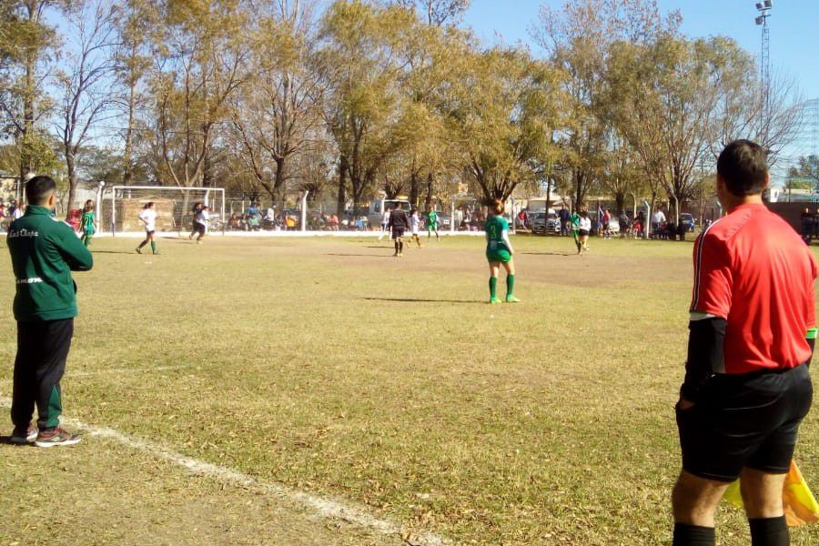 Las Chapes vs. Ángel de San Carlos