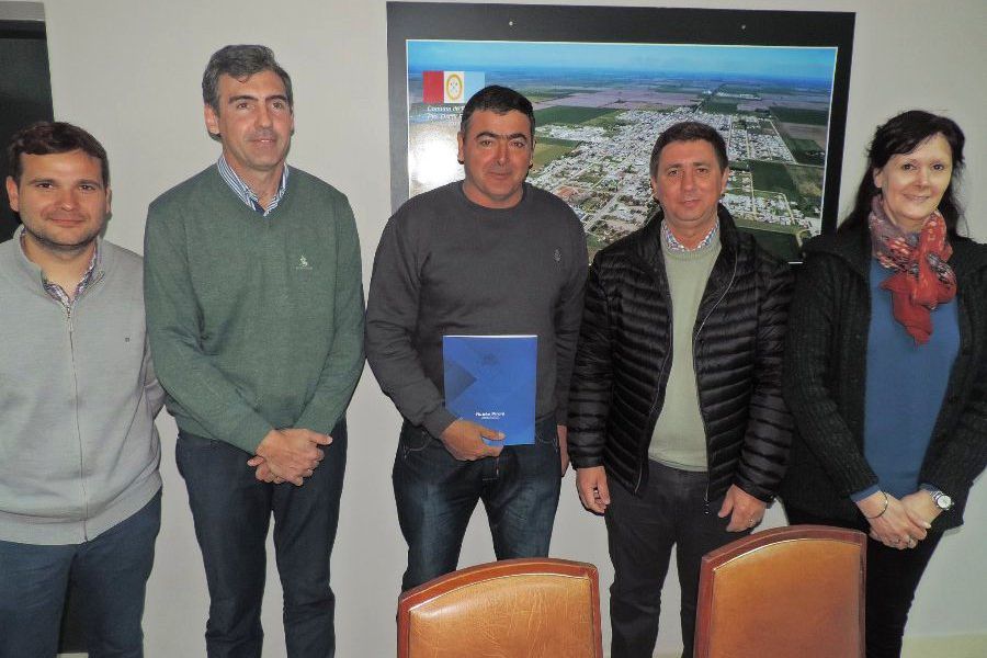 Enrico recibió al Senador Pirola - Foto CdF