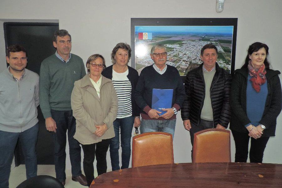 Enrico recibió al Senador Pirola - Foto CdF