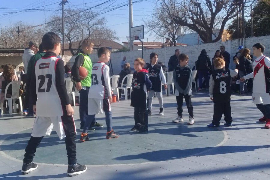 Encuentro de Basquet CAF - Foto GB