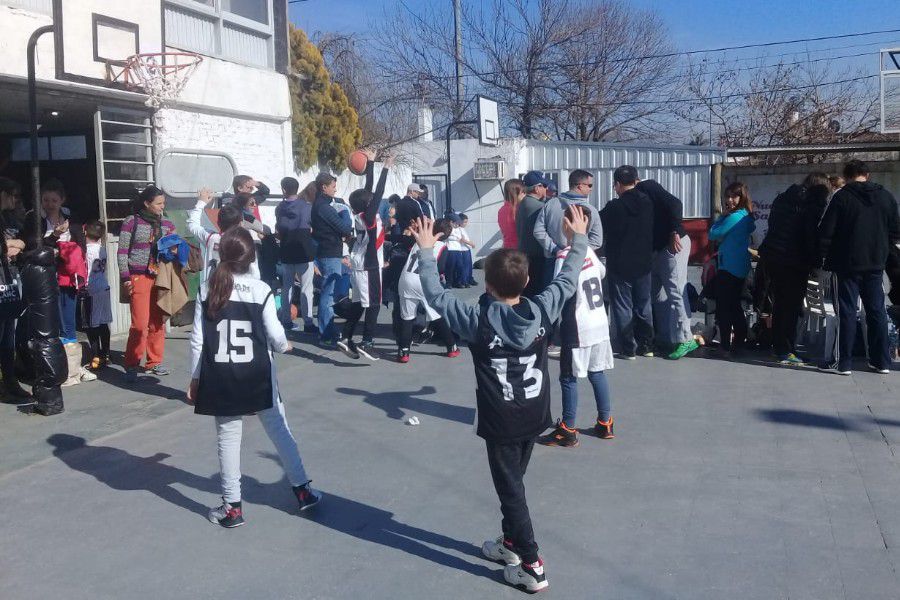 Encuentro de Basquet CAF - Foto GB