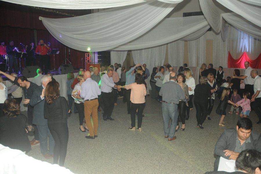 Fiesta aniversario La Fraternal - Foto Maximagen Digital